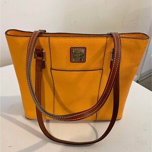 Dooney & Bourke Leather Vintage Small Lexington purse